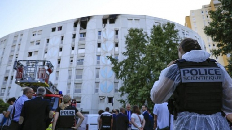 Une troisième interpellation après l'incendie criminel de Nice