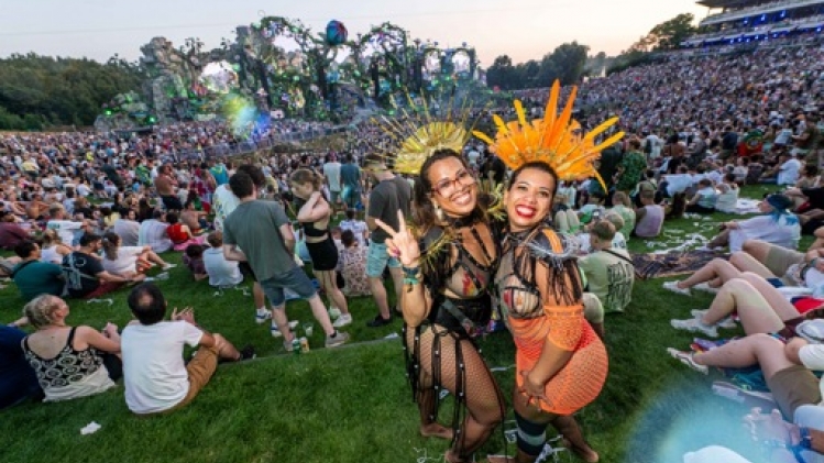 Tomorrowland entame sa dernière soirée de l'été, avec de nombreux artistes belges