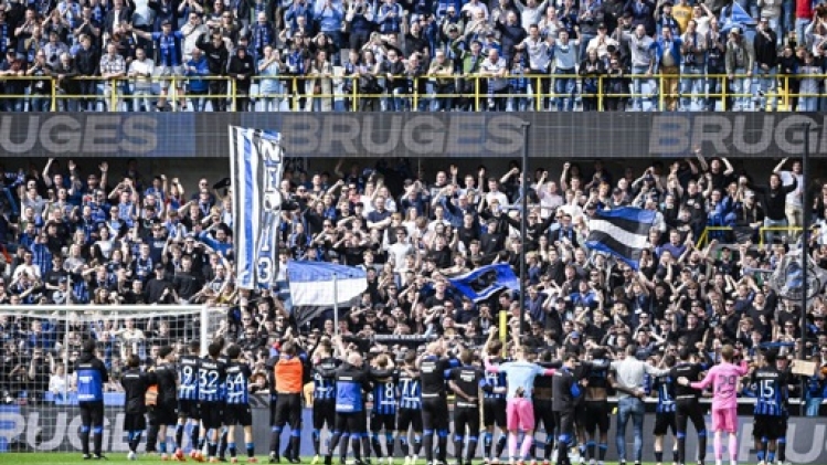 Bruges condamne le comportement des supporters qui ont fait le salut de Kühnen à Sclessin