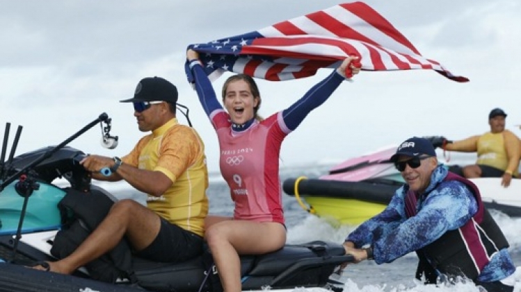 Surf: Caroline Marks en or, deuxième Américaine championne olympique après Carissa Moore