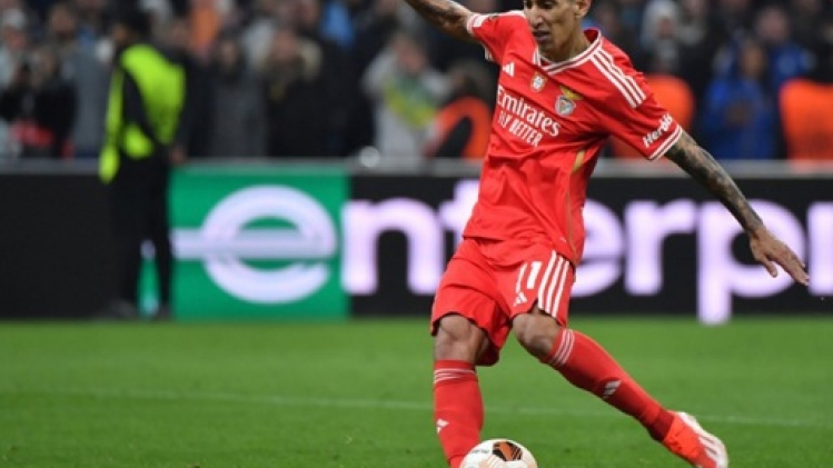 Angel Di Maria prolonge pour une saison avec Benfica