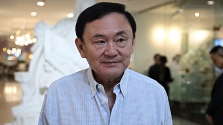 Le roi de Thaïlande grâcie l'ancien Premier ministre Thaksin Shinawatra