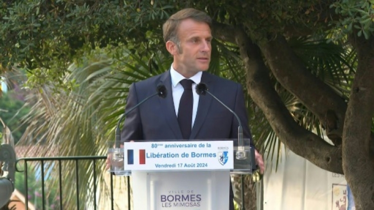 Ne cédons rien à la division, enjoint Macron lors des 80 ans de la libération de Bormes-les-Mimosas