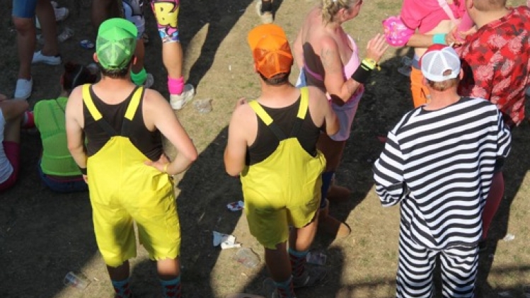 18 personnes surprises avec de la drogue sur elles à l'entrée d'un festival à Courtrai