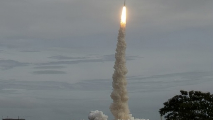 Juice, en route pour Vénus, a réussi son survol de la Terre et de la Lune