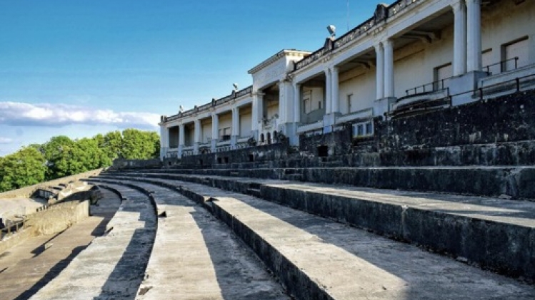 Début du chantier de restauration du Stade des Jeux et du Théâtre de Verdure à Namur