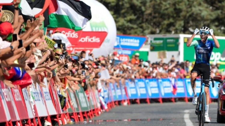 Tour d'Espagne: O'Connor, intenable, rafle l'étape et le maillot rouge