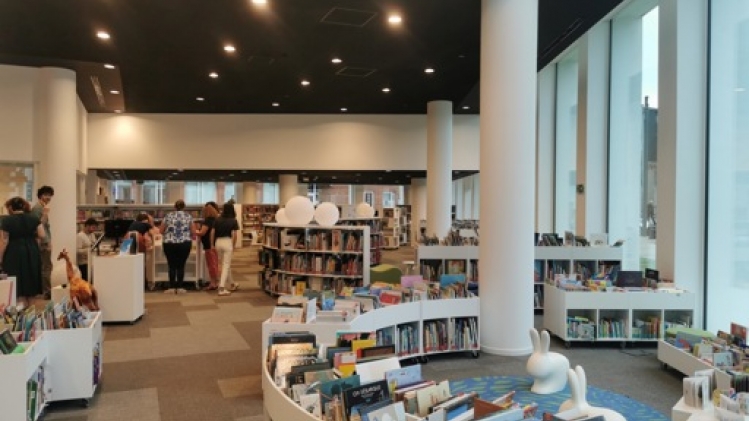 La bibliothèque de Namur prend ses quartiers dans un nouvel espace de 2.200 mètres carrés