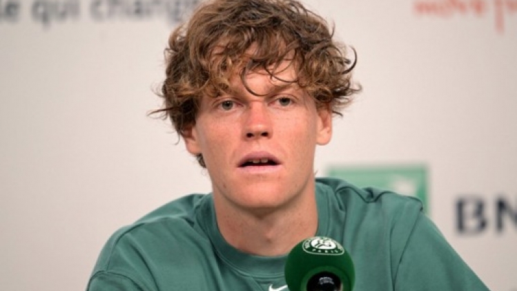 Jannik Sinner soulagé d'avoir été blanchi d'accusations de dopage