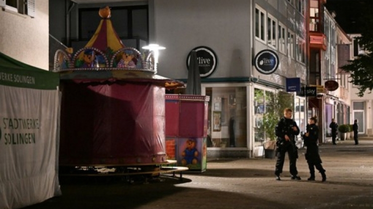 Allemagne: la ministre de l'Intérieur bouleversée par l'attaque, l'auteur reste en fuite