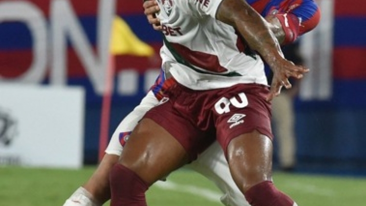 L'ailier brésilien Douglas Costa rejoint le Sydney FC