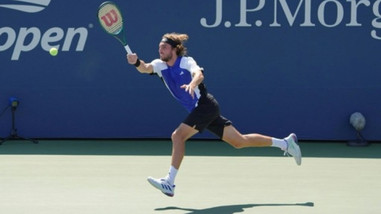Stefanos Tsitsipas éliminé d'entrée en quatre sets
