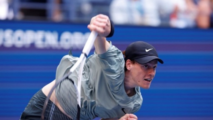 Jannik Sinner perd un set mais domine pour son entrée en lice