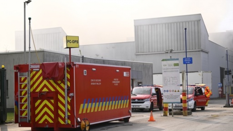 L'incendie en cours depuis une semaine au centre in BW de Mont-Saint-Guibert se termine