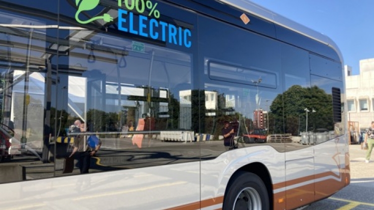 Quelque 70 nouveaux bus Stib électriques et articulés circuleront à Bruxelles d'ici à 2026