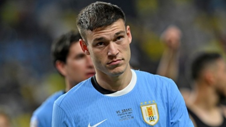 Après une saison au Paris SG, l'Uruguayen Manuel Ugarte rejoint Manchester United