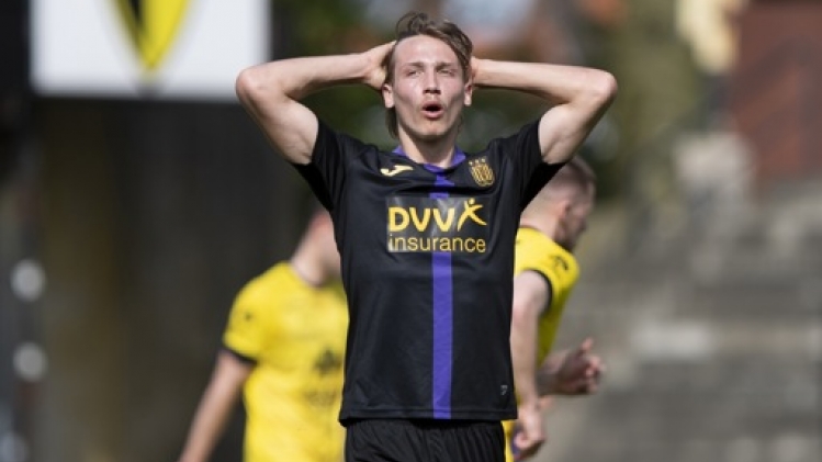 Luca Monticelli des RSCA Futures au Hellas Vérone