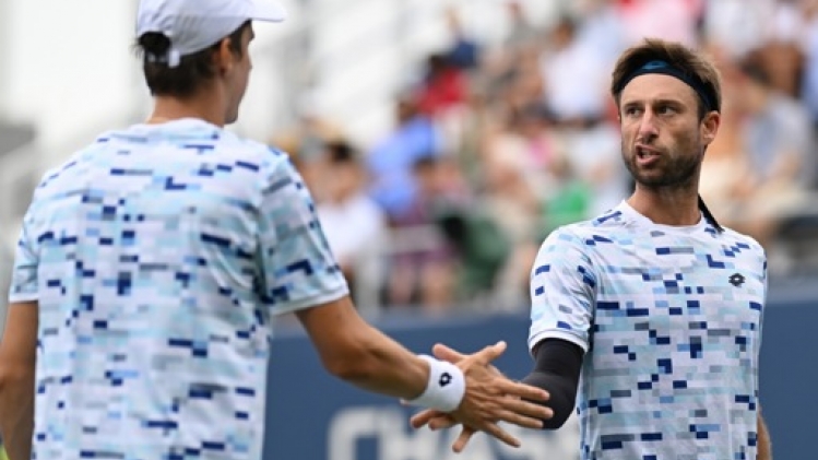 Nous avons retrouvé notre niveau, se consolent Gillé et Vliegen après leur élimination