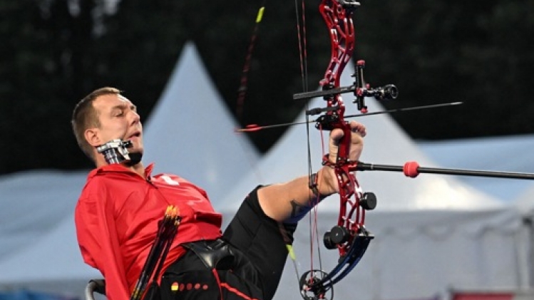 Piotr Van Montagu passe en quarts de finale en para-tir à l'arc à Paris