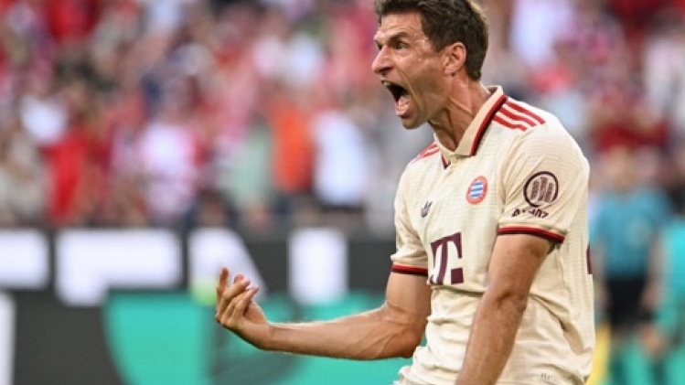 Le Bayern domine Fribourg grâce à un but du recordman Thomas Müller