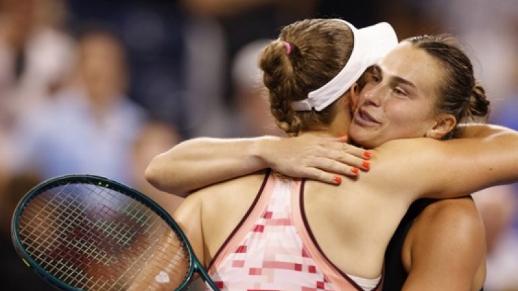 Sabalenka super heureuse d'avoir battu Mertens: Je savais qu'elle n'allait pas lâcher