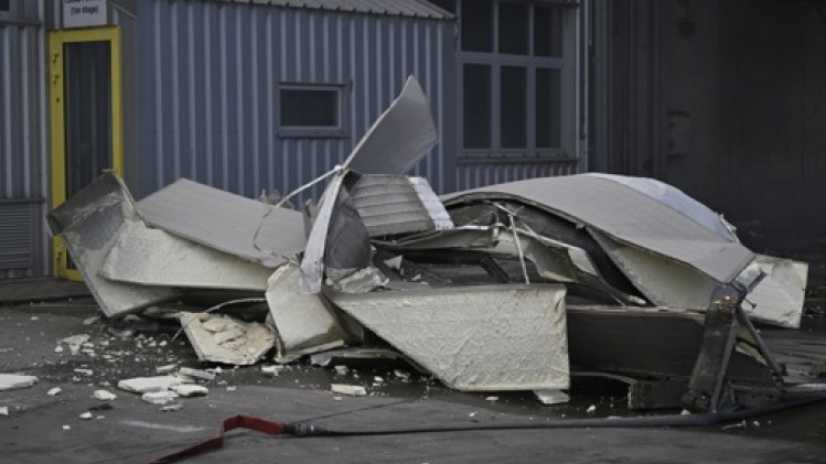 L'incendie en cours depuis une semaine au centre in BW de Mont-Saint-Guibert se termine
