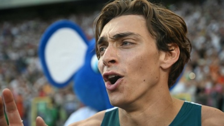 Armand Duplantis bat Karsten Warhlom sur 100m à Zurich en 10.37