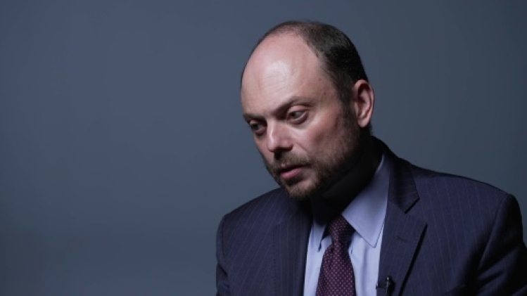 Poutine doit perdre la guerre et la face en Ukraine, dit l'opposant russe Kara-Mourza à l'AFP