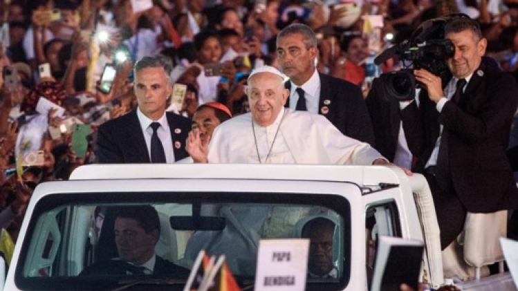 Pas moins de 2.500 places additionnelles pour assister à l'Eucharistie du pape à Bruxelles
