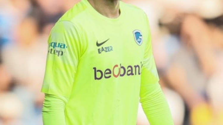 Les jeunes gardiens de Genk devront désormais porter un casque entre les perches
