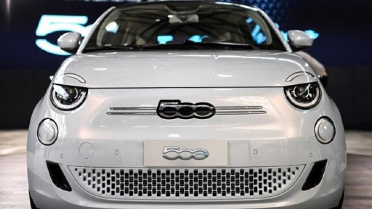 La production de la Fiat 500 électrique suspendue pendant un mois