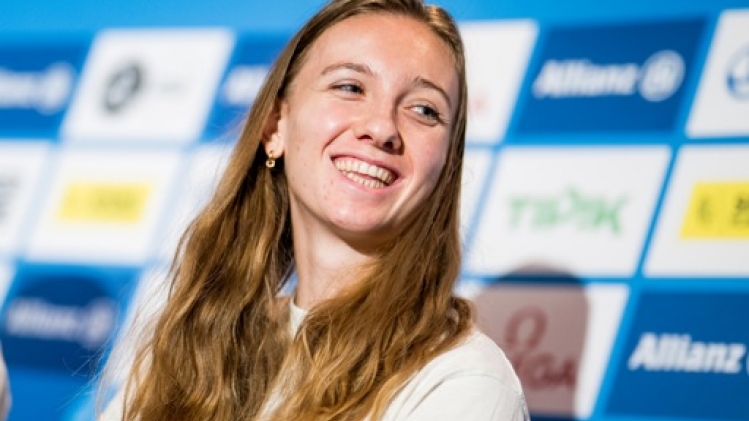 Femke Bol remporte le 400m haies presque à domicile, Paulien Couckuyt 6e