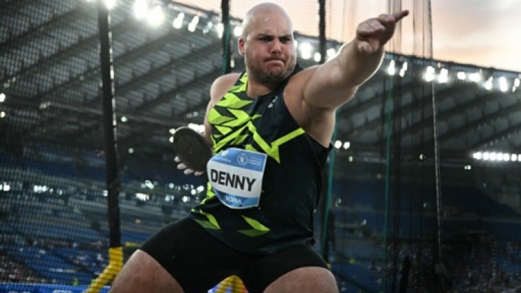 L'Australien Matthew Denny bat le record du meeting au disque, Philip Milanov 6e