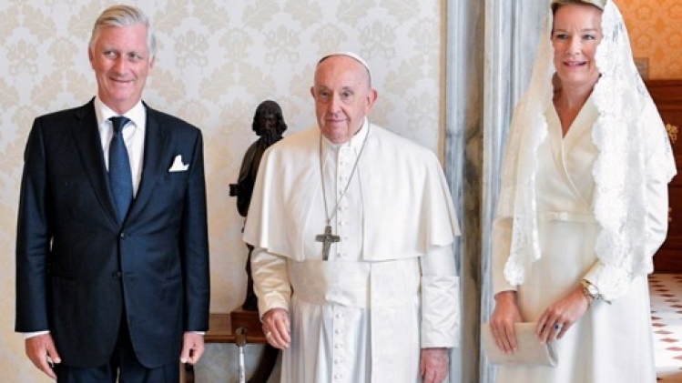 Le Centre d'action laïque dénonce l'accueil royal réservé au Pape