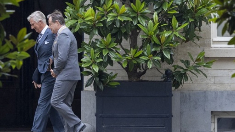 Le formateur Bart De Wever fait rapport au Roi