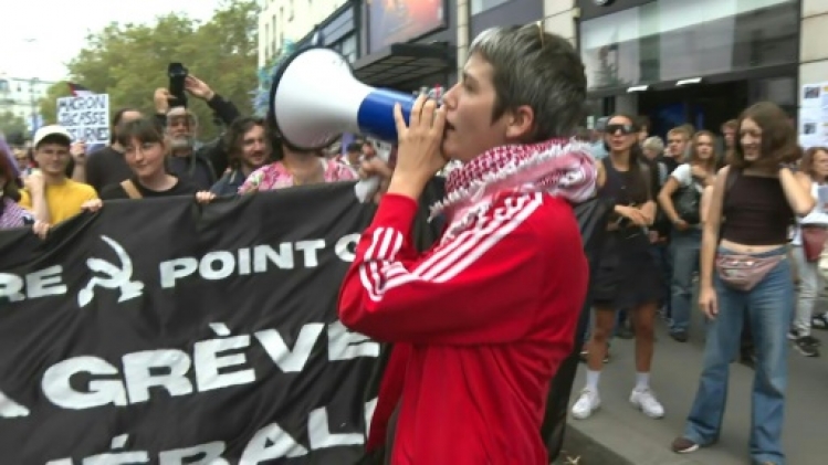 Faible mobilisation dans les rues contre le gouvernement Macron-Barnier