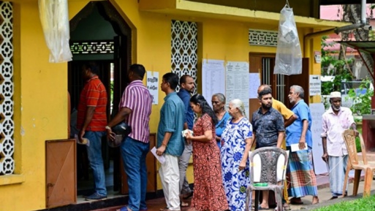 Les Sri Lankais ont voté pour élire leur président, deux ans après la faillite du pays