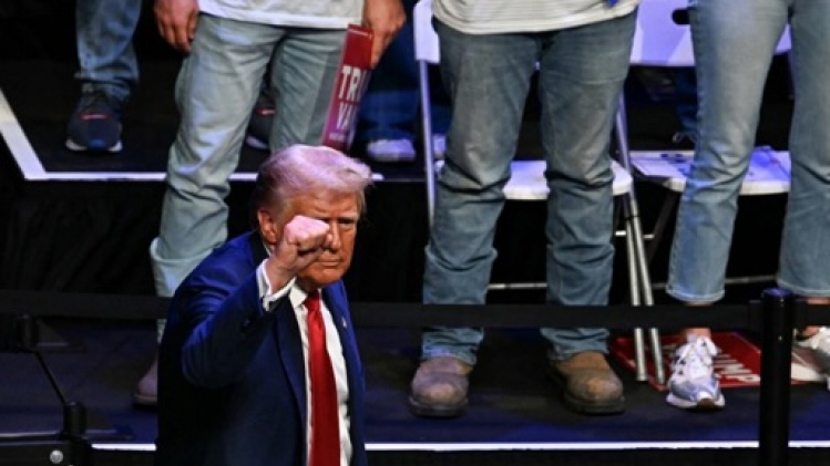 Trump accuse Zelensky de refuser de conclure un accord sur la guerre en Ukraine