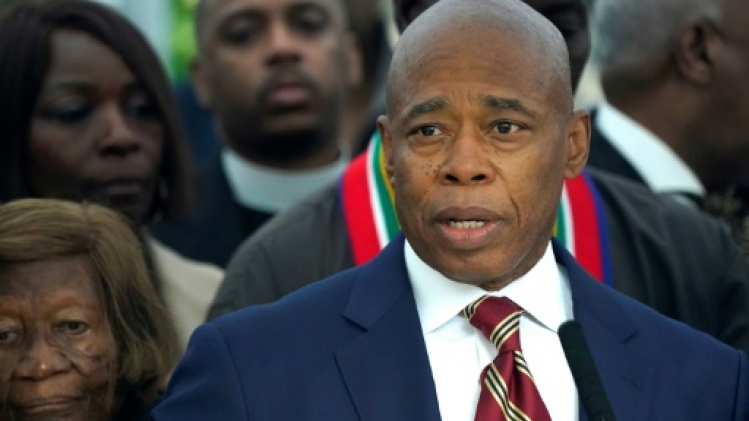 Le maire de New York, Eric Adams, en chute libre