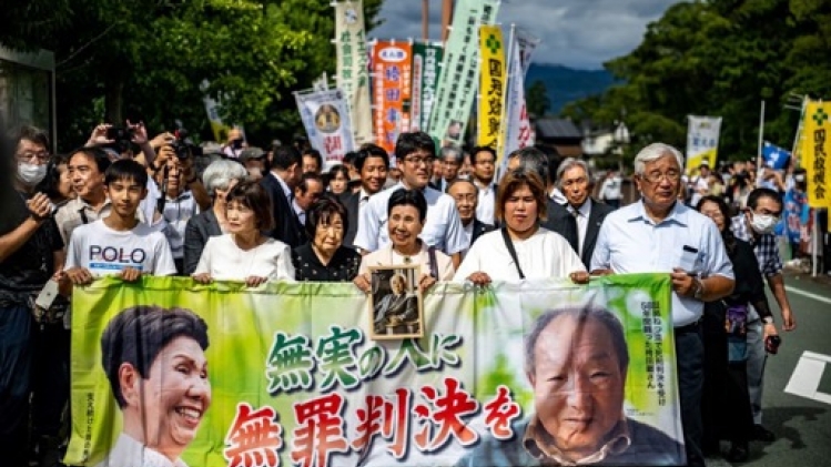 Un Japonais de 88 ans, dont 46 passés dans le couloir de la mort, acquitté