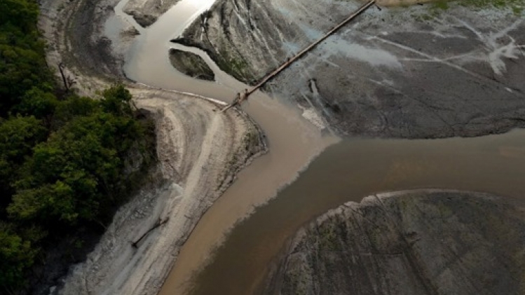 Colombie: le lit du fleuve Amazone réduit de 90% à cause de la sécheresse