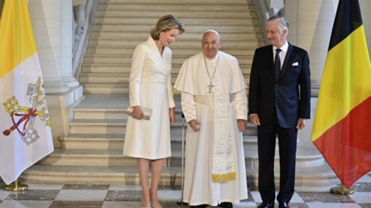 L'Église doit avoir honte et demander pardon pour les violences sexuelles, dit le Pape