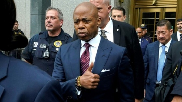 Le maire de New York, inculpé pour corruption, plaide non coupable