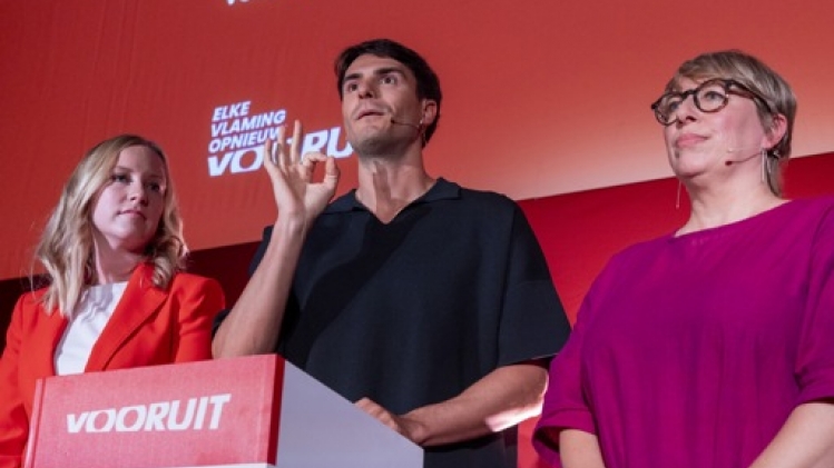 Melissa Depraetere et Caroline Gennez ministres Vooruit au gouvernement flamand