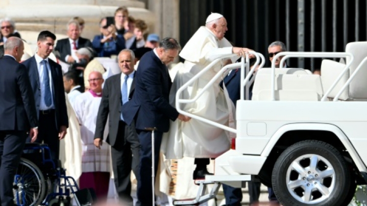 Le pape ouvre un nouveau cycle de débats sur l'avenir de l'Eglise catholique