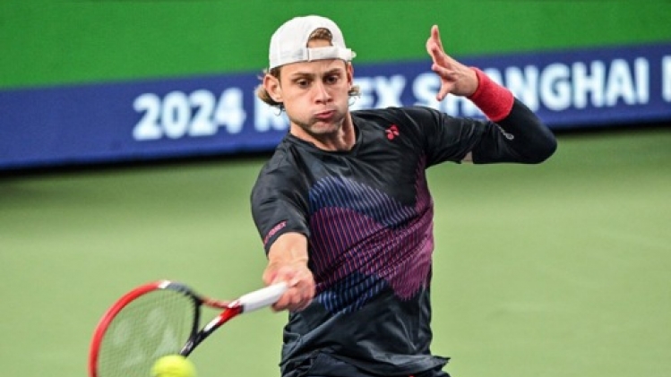 Le match Zizou Bergs - Gregor Dimitrov, interrompu par la pluie, reprendra dimanche
