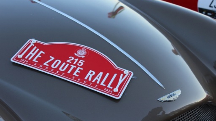 Une Mercedes SLR McLaren vendue aux enchères pour 3,22 millions