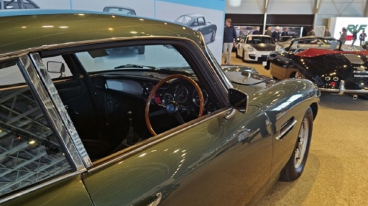 Une Mercedes SLR McLaren vendue aux enchères pour 3,22 millions