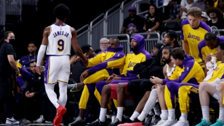 NBA: LeBron et Bronny James sur un même parquet avec les LA Lakers, première!