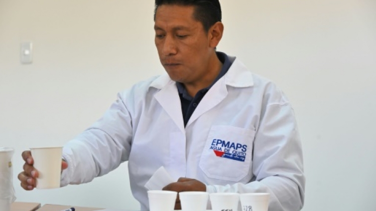 En Equateur, des goûteurs d'eau pour la capitale Quito